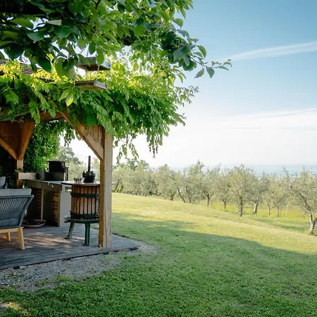 Med Oljkami Apartman *