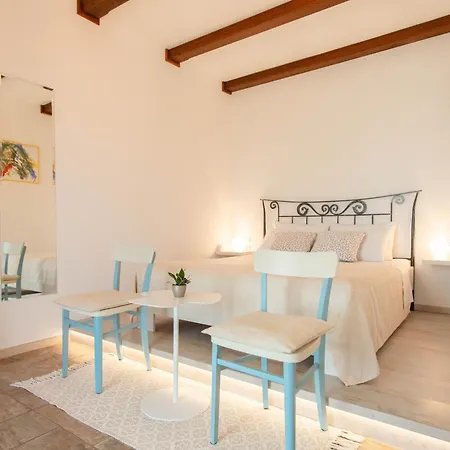 Med Oljkami Apartment Koper