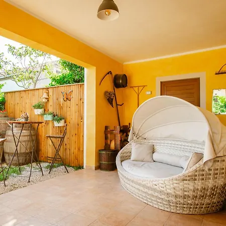 Med Oljkami Apartman