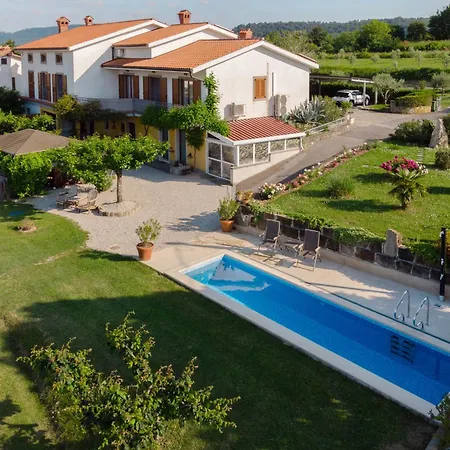 Lejlighed Med Oljkami *